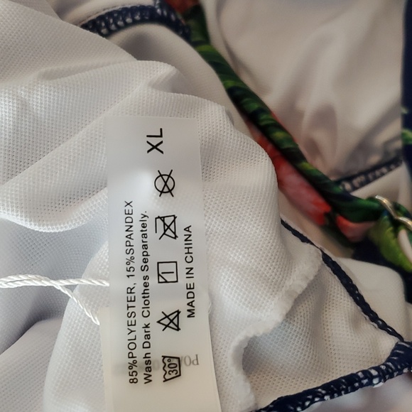 Daci V Neck Tummy Control Swimsuit - Picture 6 of 9